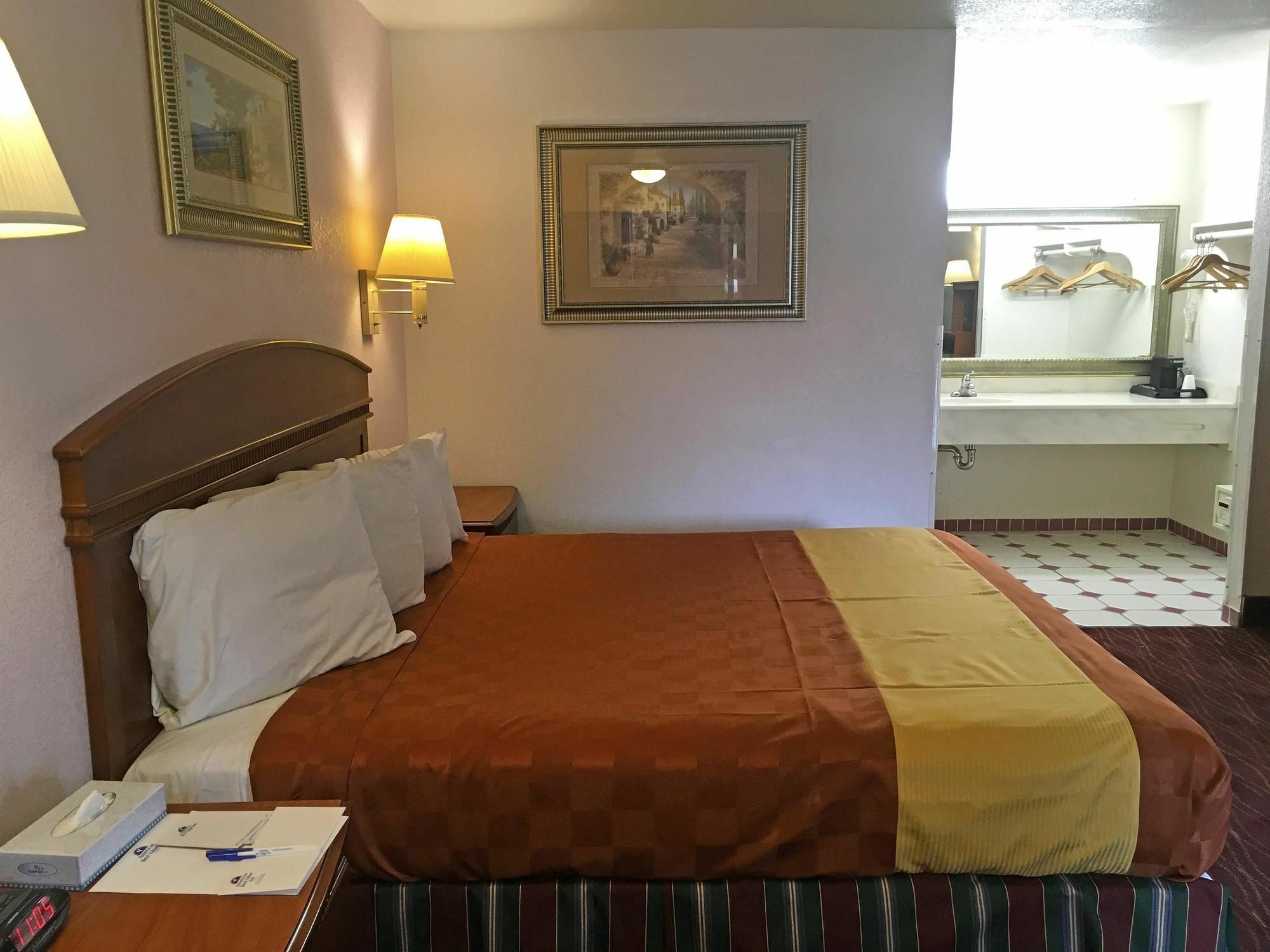 Americas Best Value Inn Pico Rivera East Los Angeles Экстерьер фото